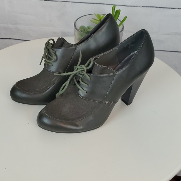 attention Shoes - Attention gray shoes high heels 4".